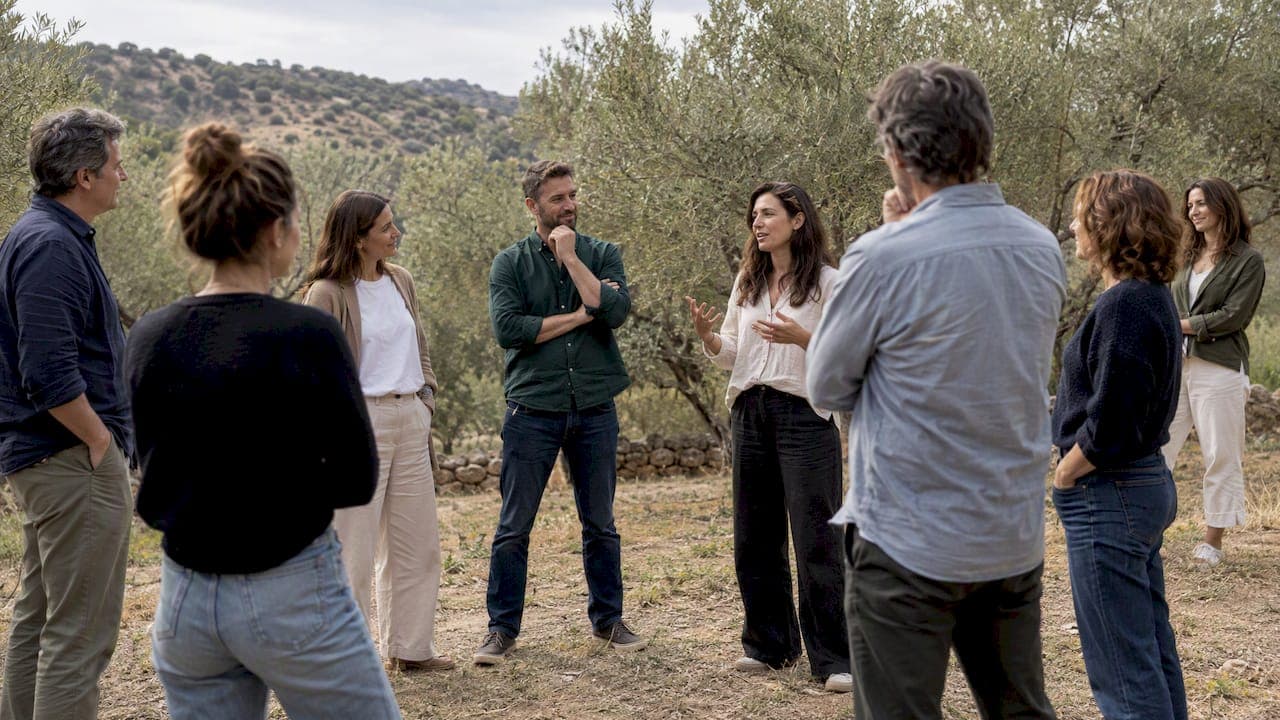Málaga Team Building: 12 Corporate Retreat Ideas, Debriefs That Stick